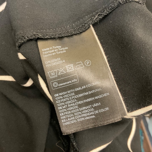 H&M Black Tunic Top Mini Shirt Dress CoverUp Sz 4 Black and White Ruffle Detail - Picture 9 of 9